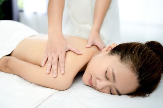 What to Expect From Your RMT Massage in Mississauga